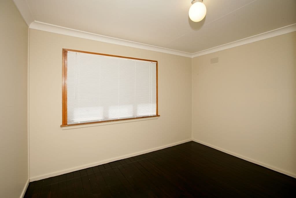 14 Tichborne Crescent, KOORINGAL NSW 2650, Kooringal - Thumbnail 7