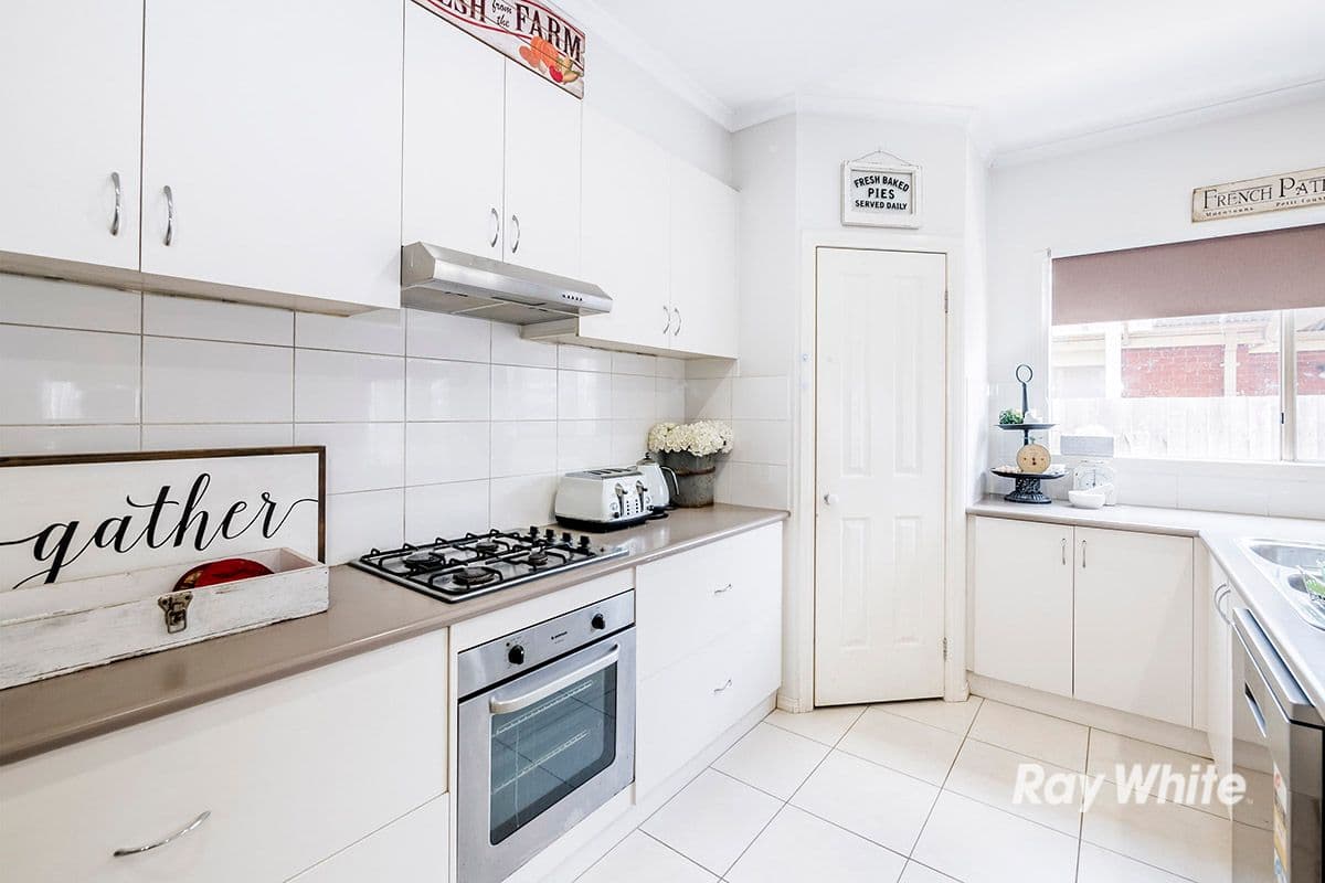 7 Hope Court, Cranbourne West VIC 3977, Cranbourne West - Thumbnail 4