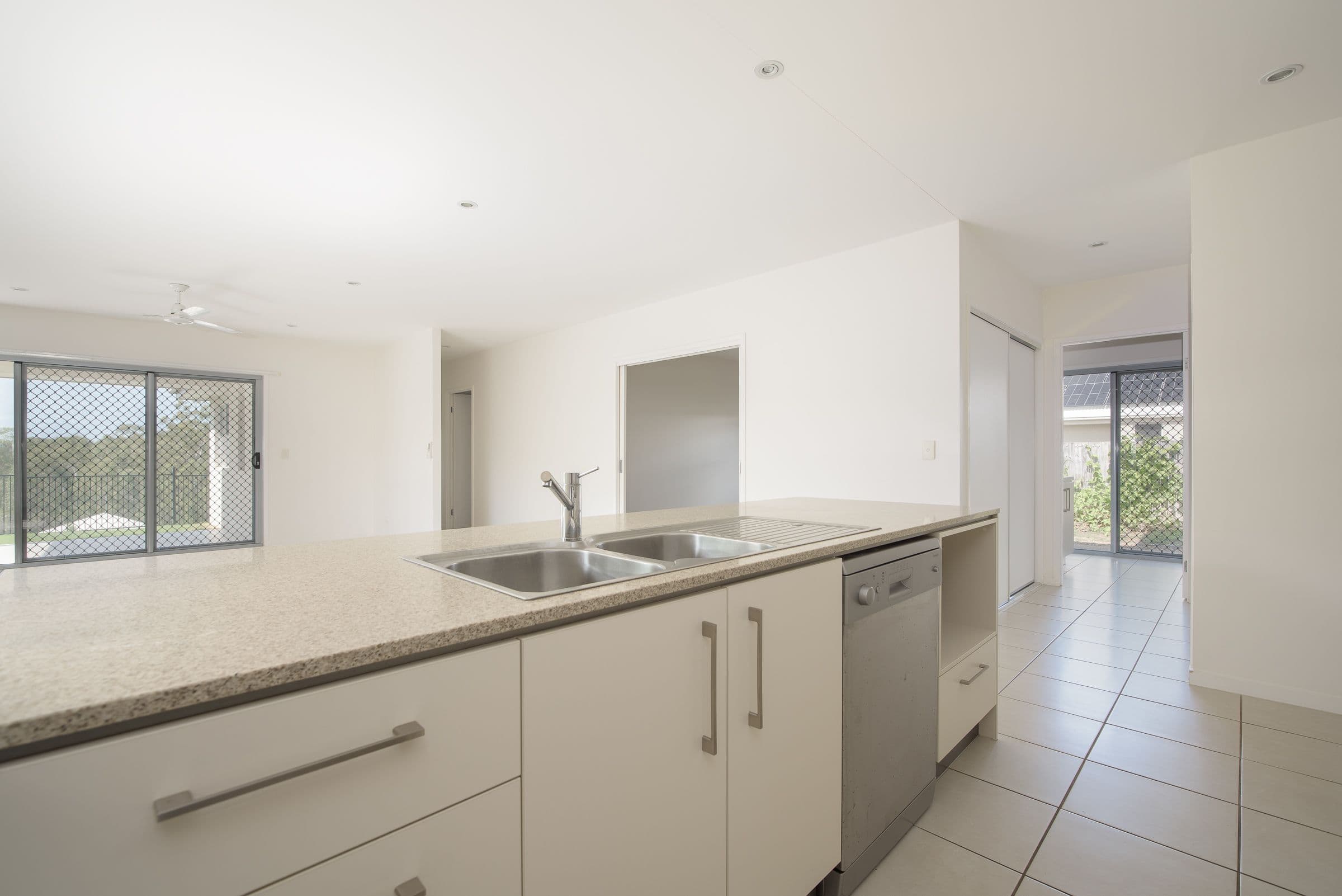 6 Orchard Drive, Kirkwood QLD 4680, Kirkwood - Thumbnail 4
