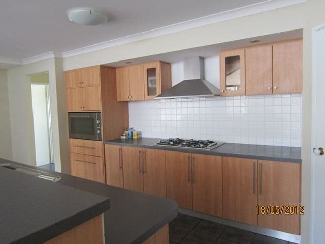 15 Dunbar Way, Canning Vale WA 6155, Canning Vale - Thumbnail 2