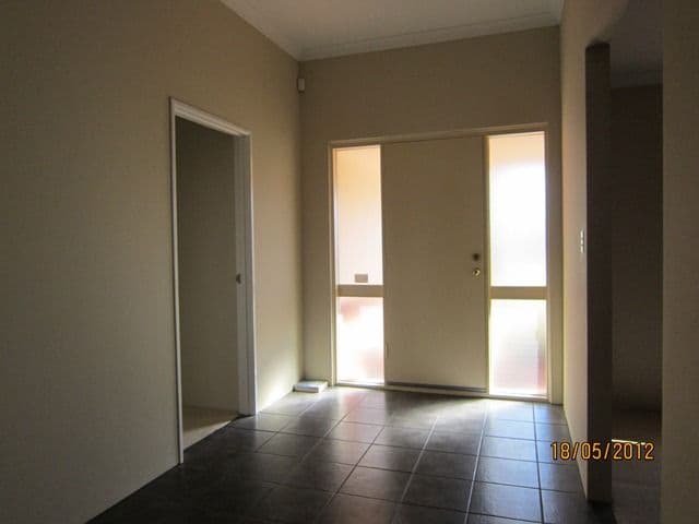 15 Dunbar Way, Canning Vale WA 6155, Canning Vale - Thumbnail 6
