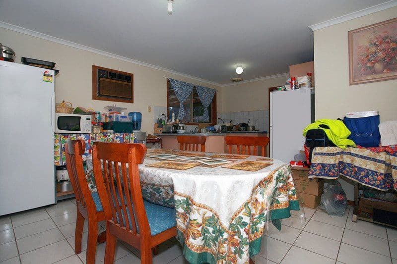 11 Wills Court, CRANBOURNE VIC 3977, Cranbourne North - Thumbnail 8
