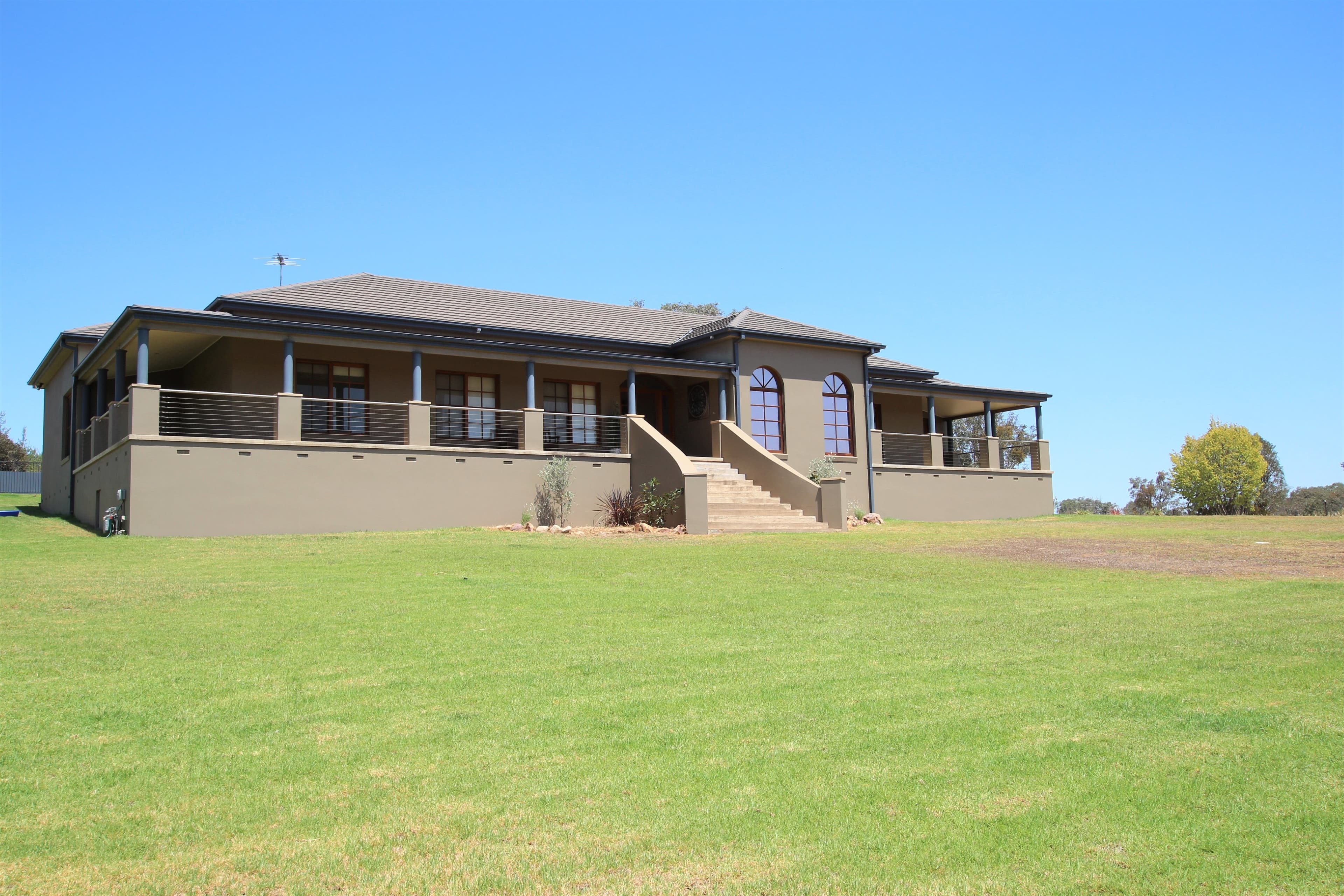 64 Chums Lane, Young NSW 2594, Young - Thumbnail 2
