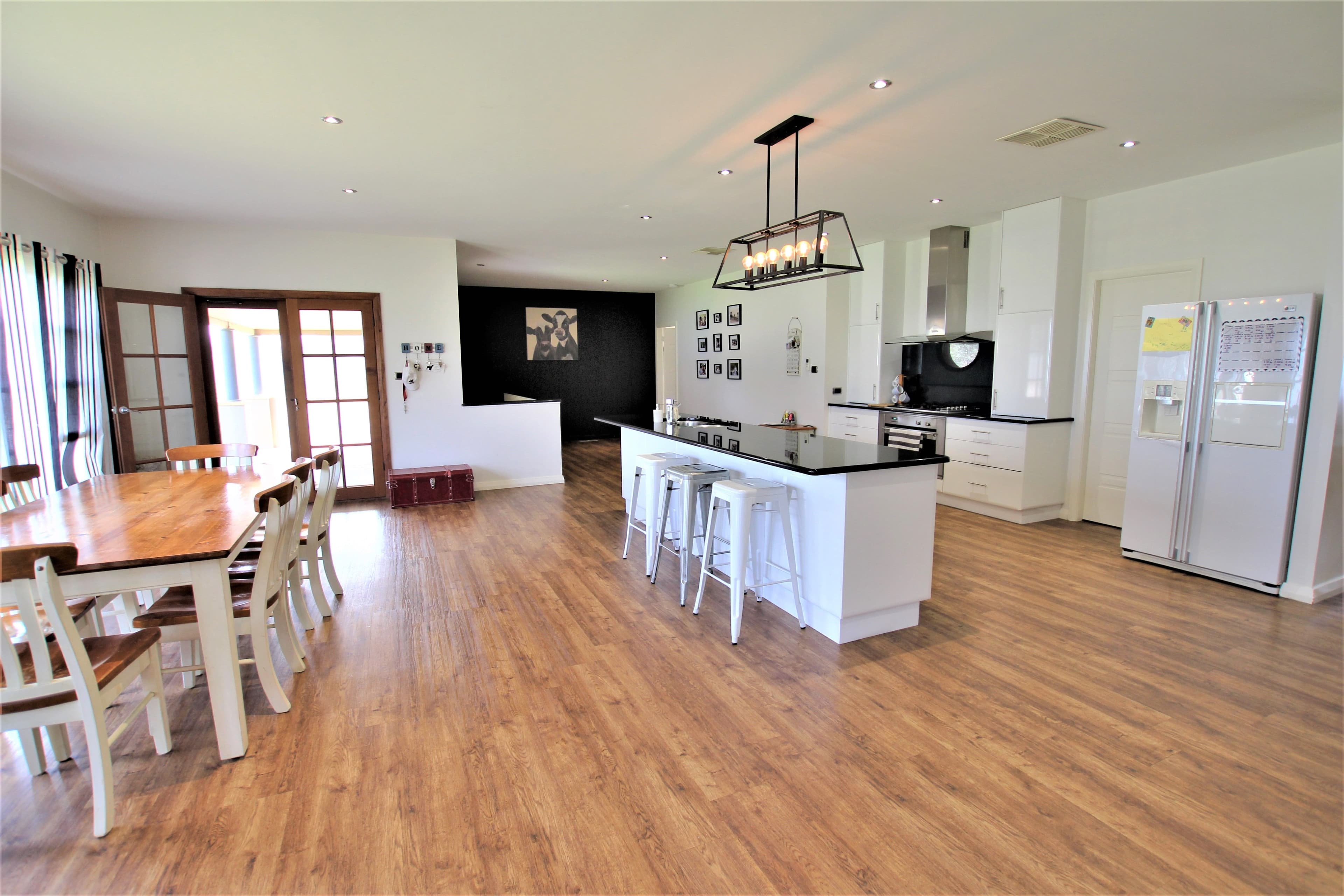 64 Chums Lane, Young NSW 2594, Young - Thumbnail 7