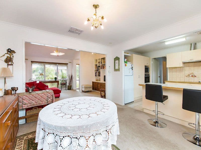 34 Lauren Close, DINGLEY VILLAGE VIC 3172, Dingley Village - Thumbnail 4