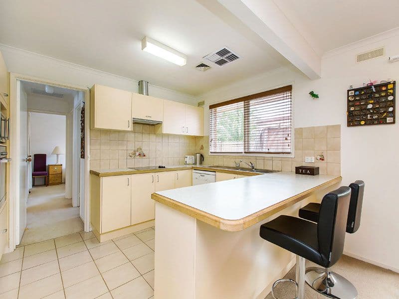 34 Lauren Close, DINGLEY VILLAGE VIC 3172, Dingley Village - Thumbnail 6