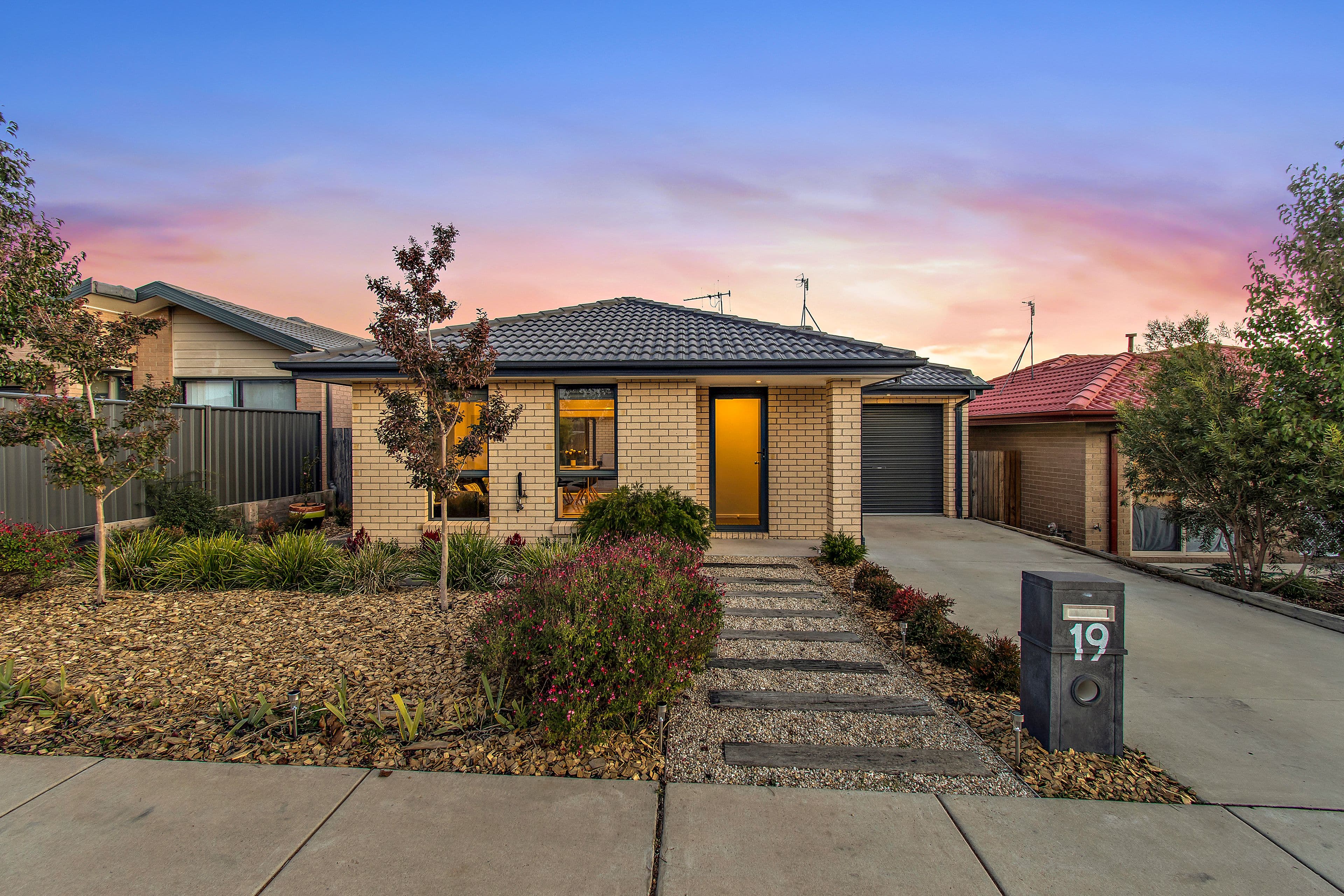 19 Audrey Cahn Street, MACGREGOR ACT 2615, Macgregor - Image 1