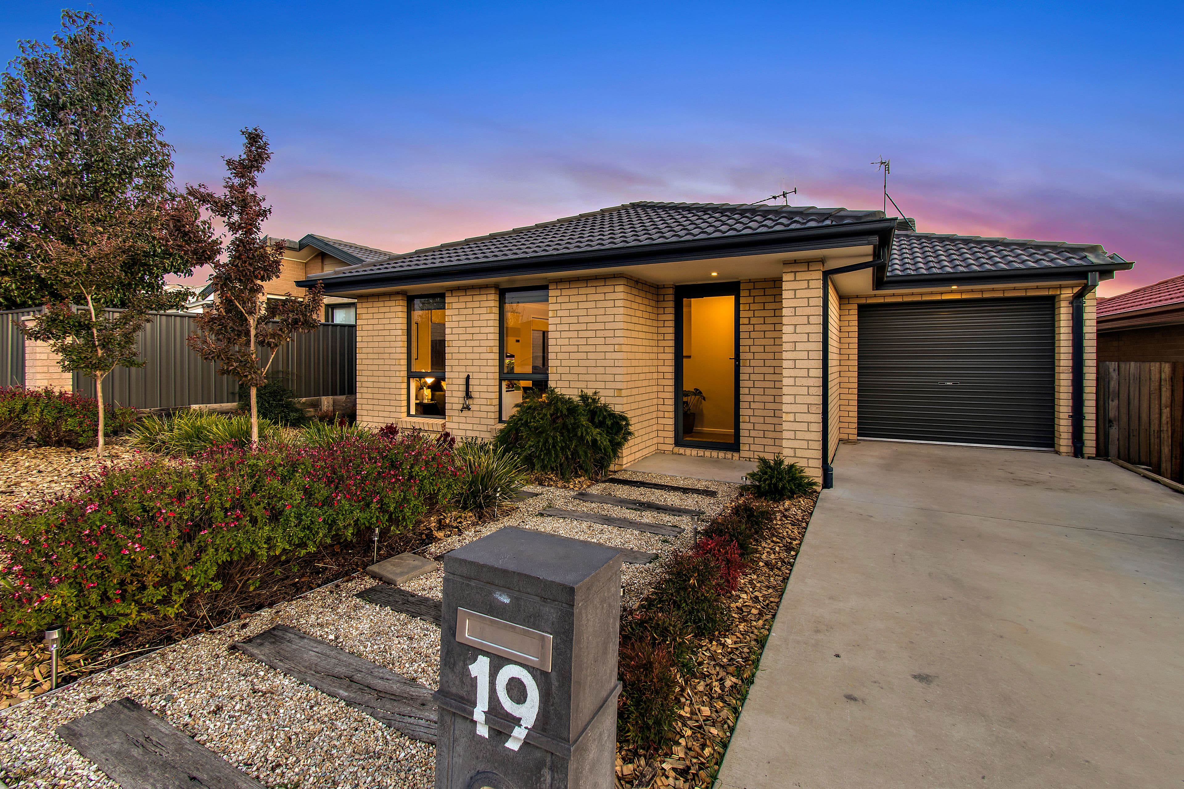 19 Audrey Cahn Street, MACGREGOR ACT 2615, Macgregor - Thumbnail 2
