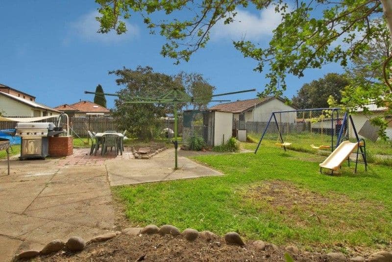 23 Greencastle Parade, Maudsland, QLD, 4210, Maudsland - Thumbnail 4
