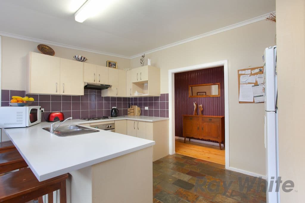 12 Jesson Parade, WARNERS BAY NSW 2282, Warners Bay - Thumbnail 6