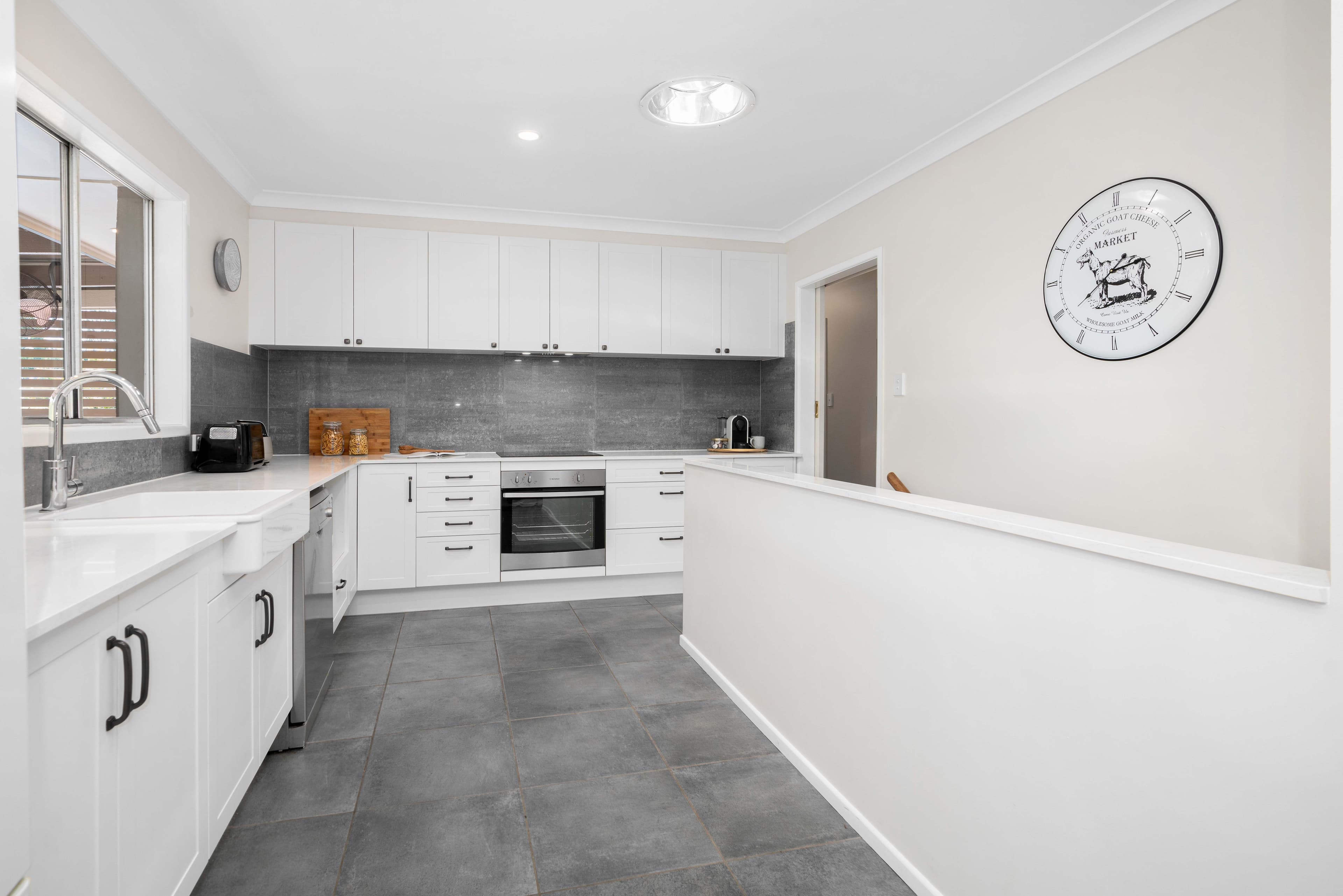12 Arkana Street, The Gap QLD 4061, The Gap - Thumbnail 5