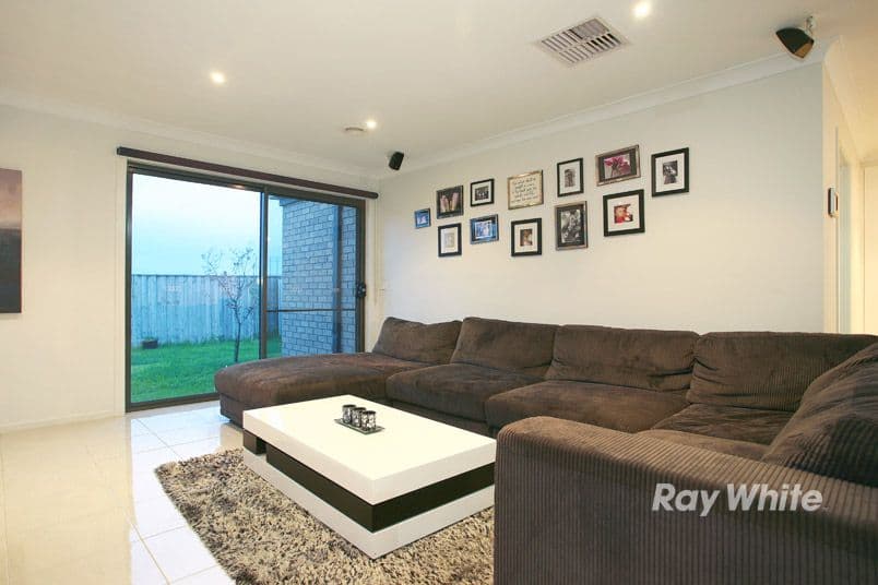 33 Banfield Place, LYNDHURST VIC 3975, Lyndhurst - Thumbnail 3