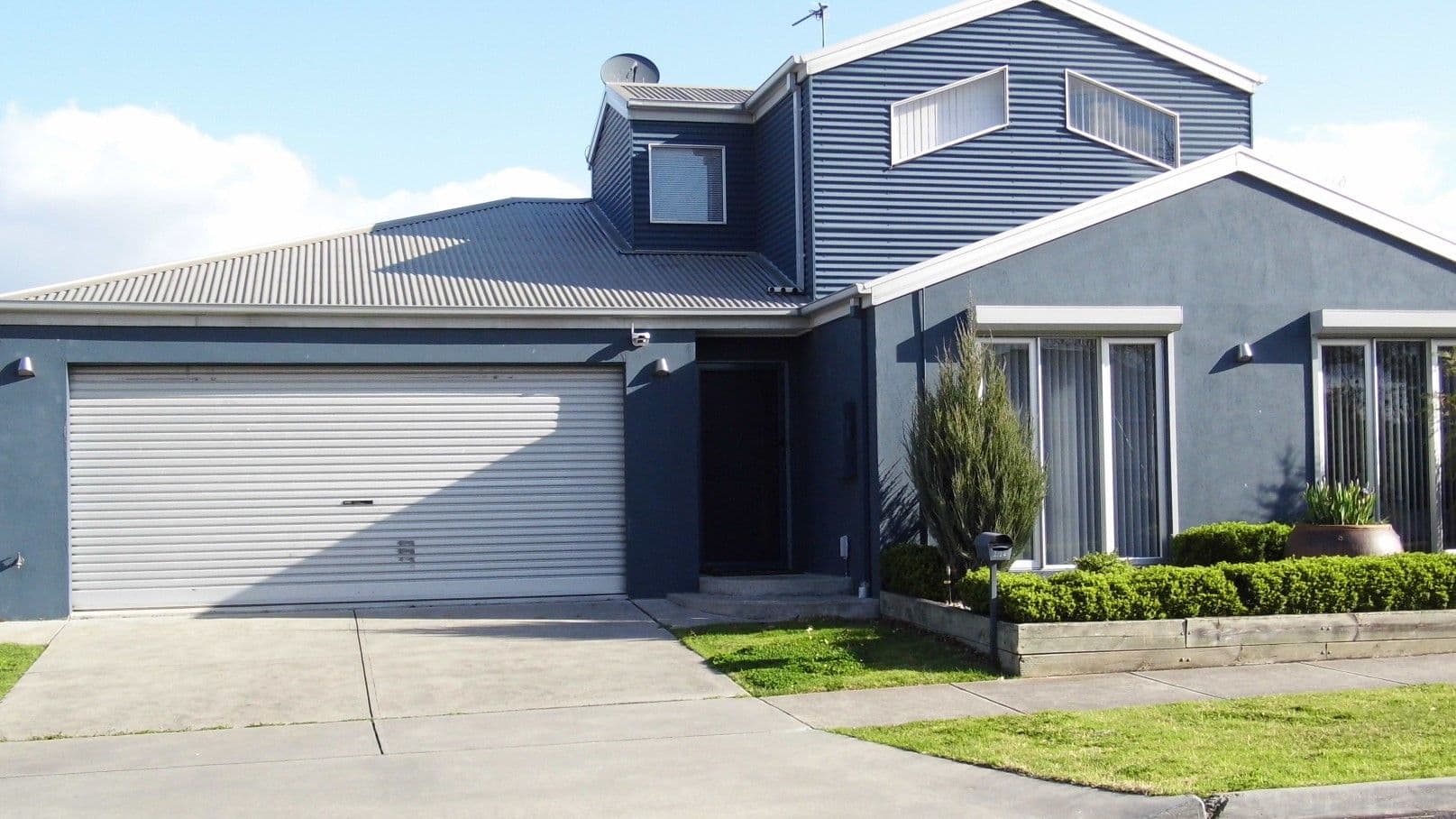 Unit 2, 24 Stockdale Road, Traralgon VIC 3844, Traralgon - Thumbnail 2