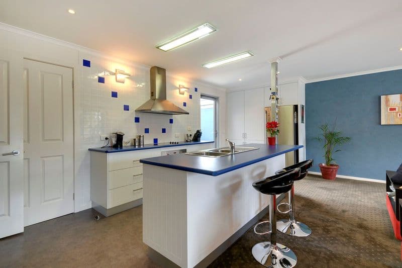 Unit 2, 24 Stockdale Road, Traralgon VIC 3844, Traralgon - Thumbnail 3