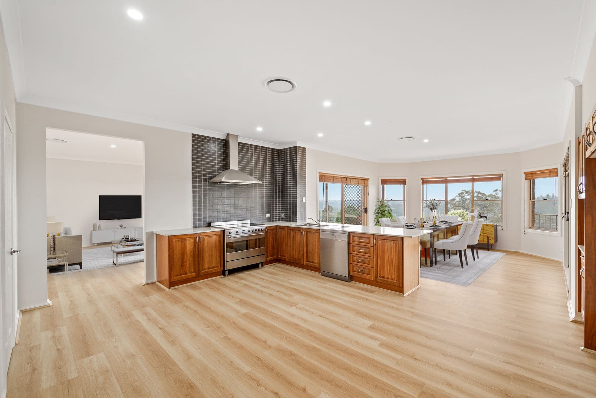 4 Thomas Place, Razorback NSW 2571, Razorback - Thumbnail 6