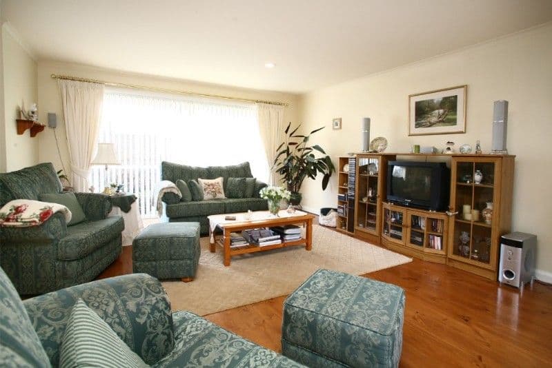 19 Murray Crescent, ROWVILLE VIC 3178, Rowville - Thumbnail 2