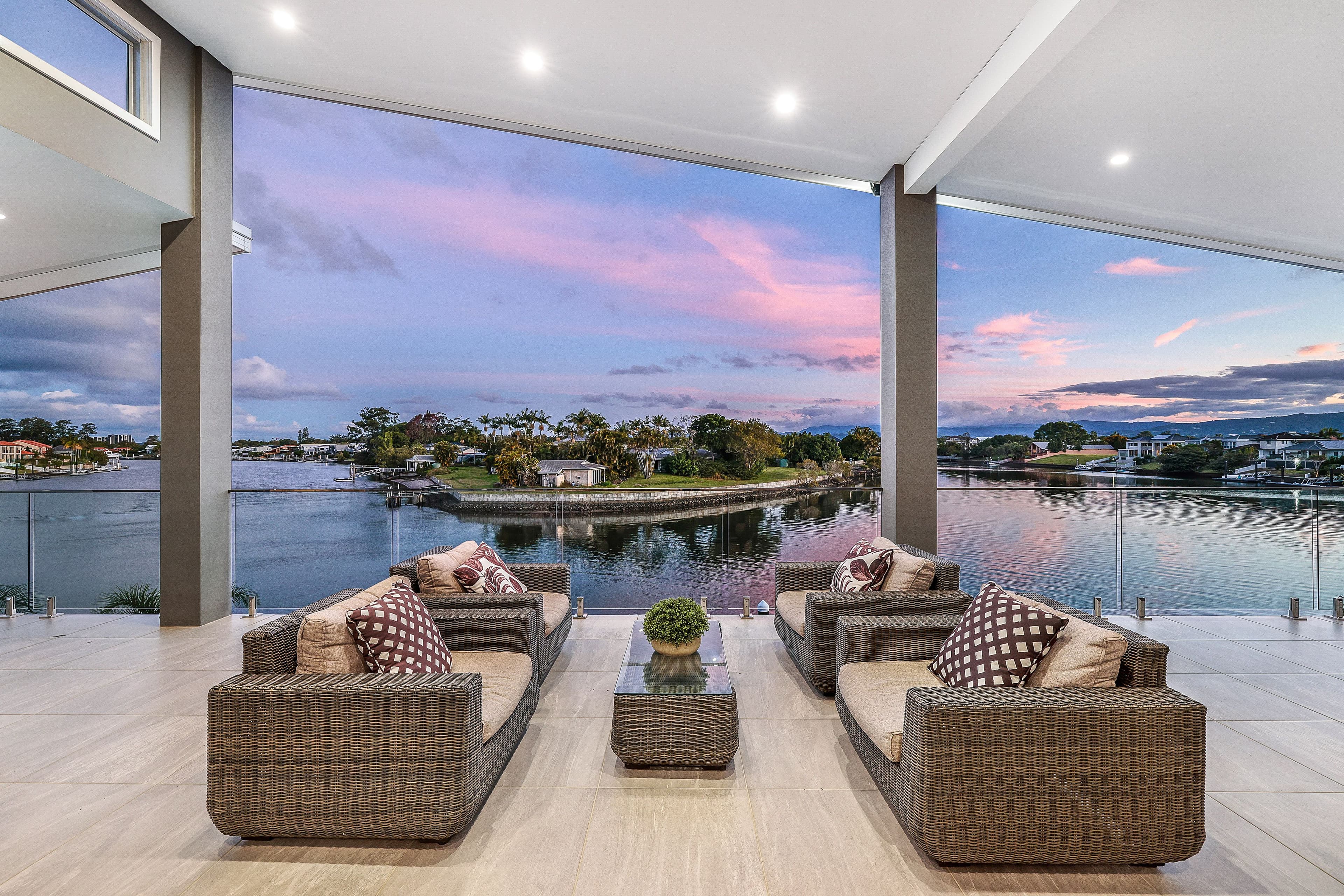 19 Donegal Crescent, Sorrento QLD 4217, Sorrento - Thumbnail 4