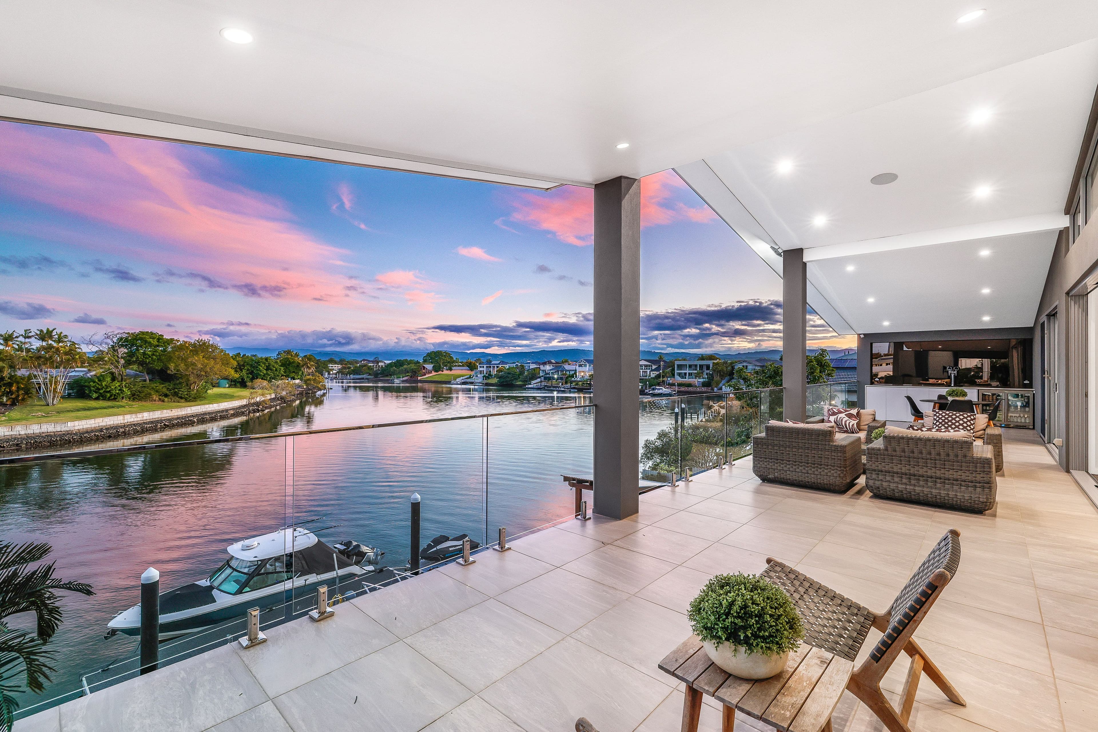 19 Donegal Crescent, Sorrento QLD 4217, Sorrento - Thumbnail 8