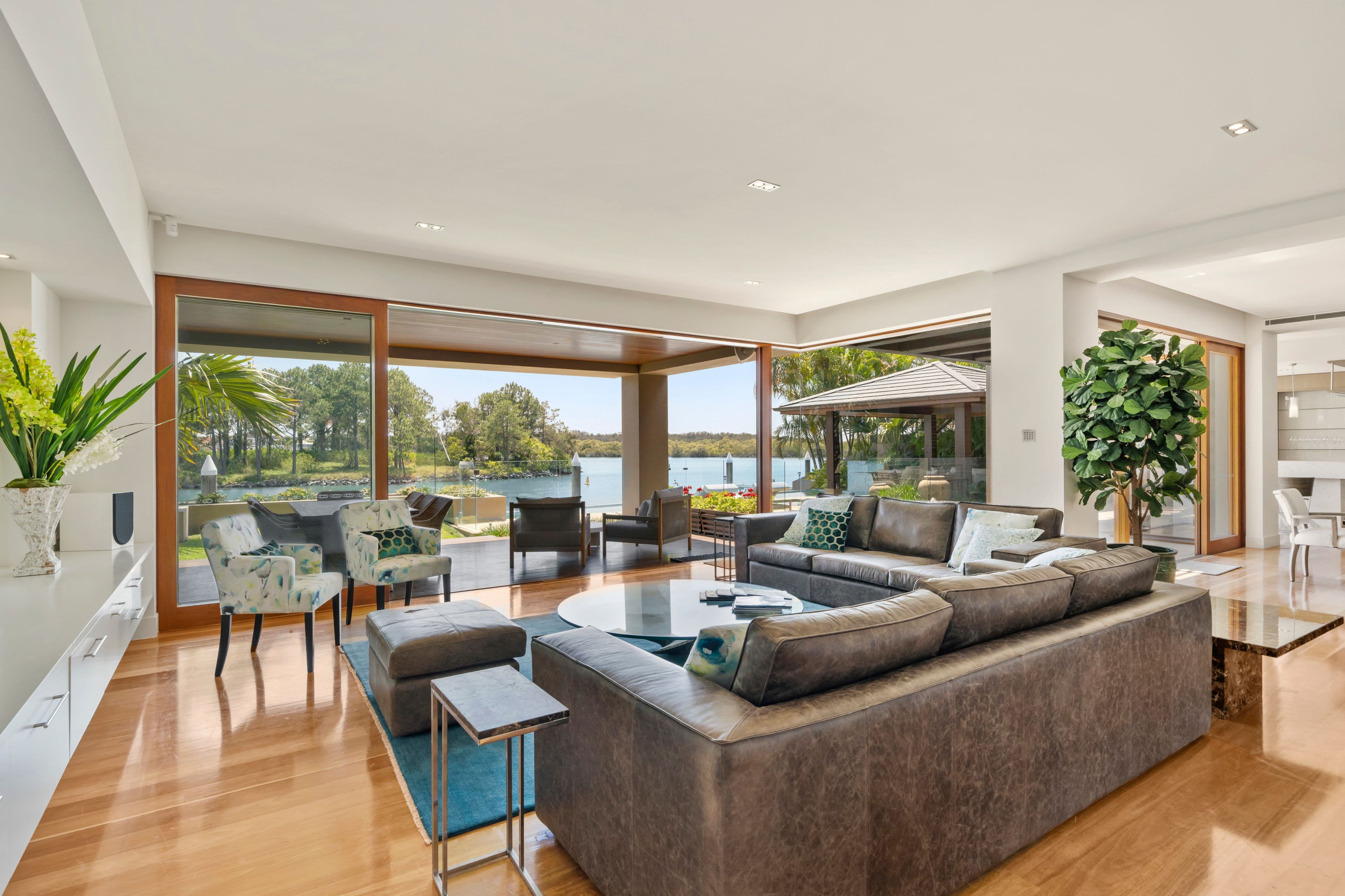 2090 The Circle, Sanctuary Cove QLD 4212, Sanctuary Cove - Thumbnail 4