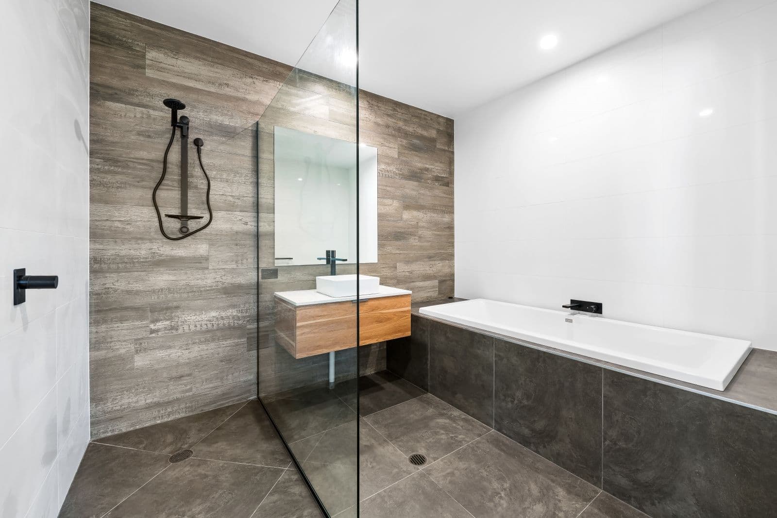3 Spirit Crescent, Armstrong Creek, Armstrong Creek - Thumbnail 8