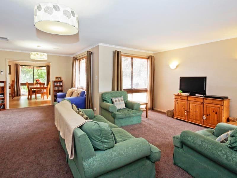1 Mason Court, HIGHTON VIC 3216, Highton - Thumbnail 2