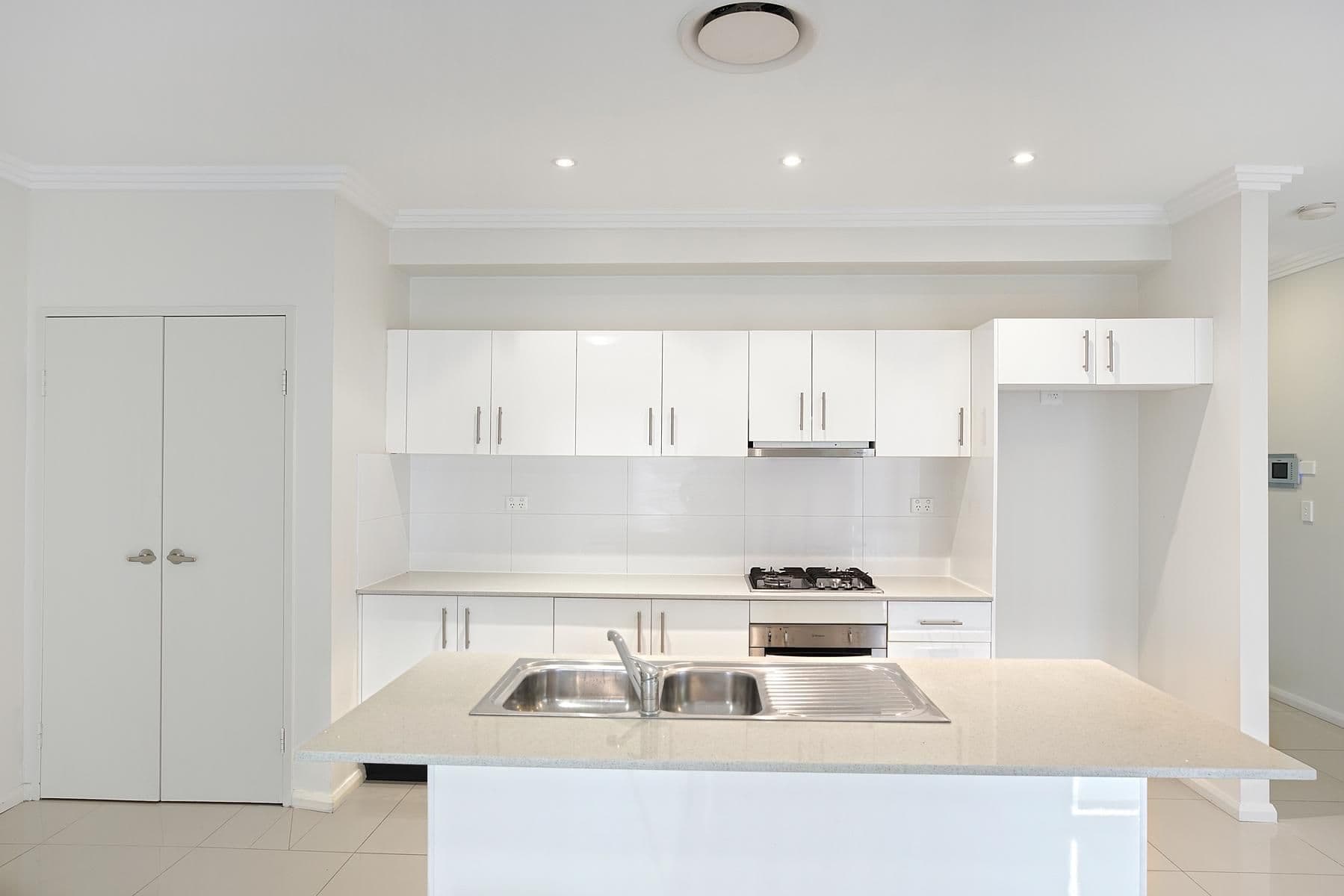 33 Glenmore Ridge Drive, Glenmore Park - Thumbnail 3