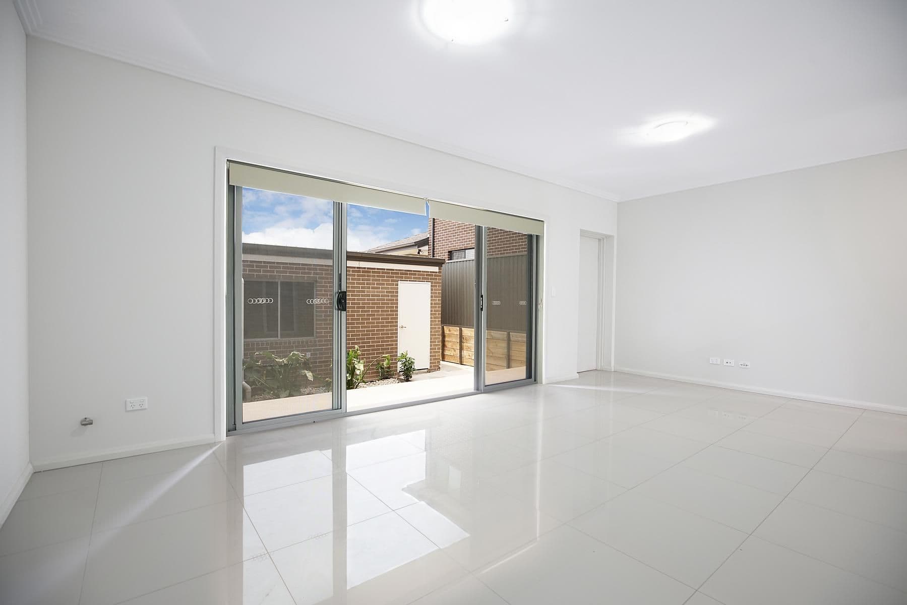 33 Glenmore Ridge Drive, Glenmore Park - Thumbnail 4