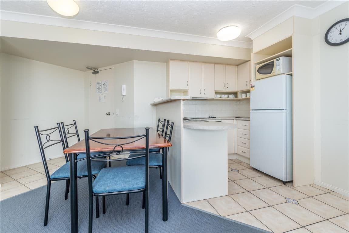 484 Marine Parade, Biggera Waters QLD 4216, Biggera Waters - Thumbnail 5