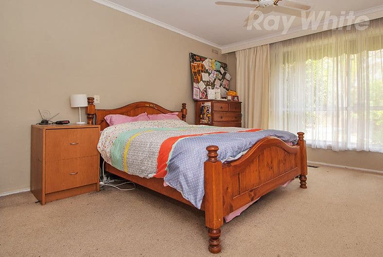 74 DIANE Crescent, Croydon VIC 3136, Croydon - Thumbnail 4