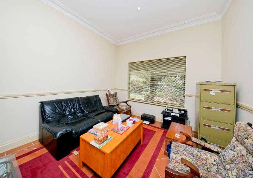17 Anzac Terrace, BASSENDEAN WA 6054, Bassendean - Thumbnail 5