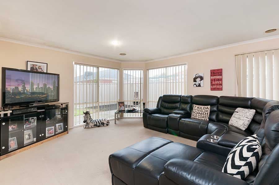 15 Berrima Close, Craigieburn VIC 3064, Craigieburn - Thumbnail 3