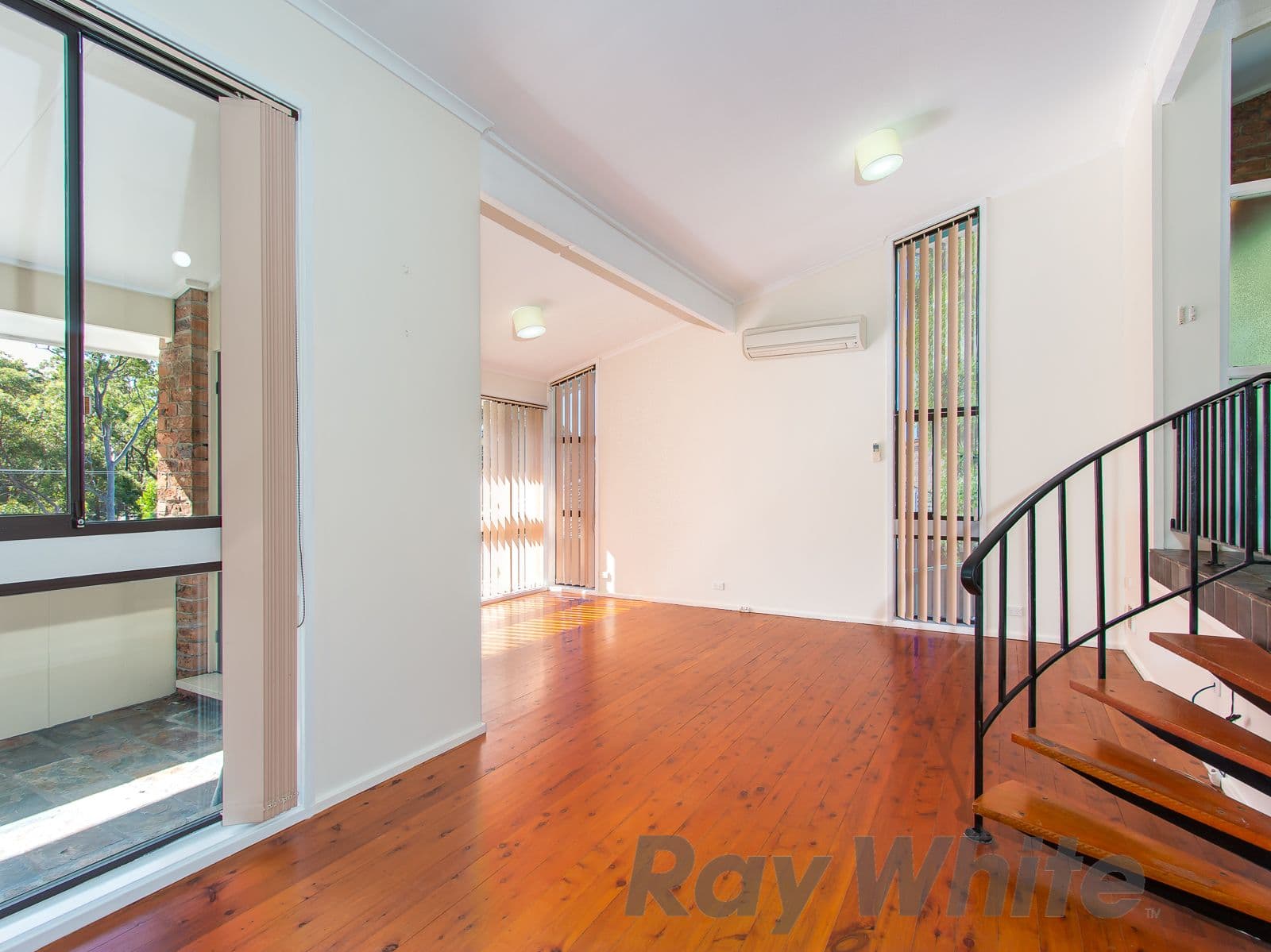 33 Kananook Crescent, Belmont North - Thumbnail 3