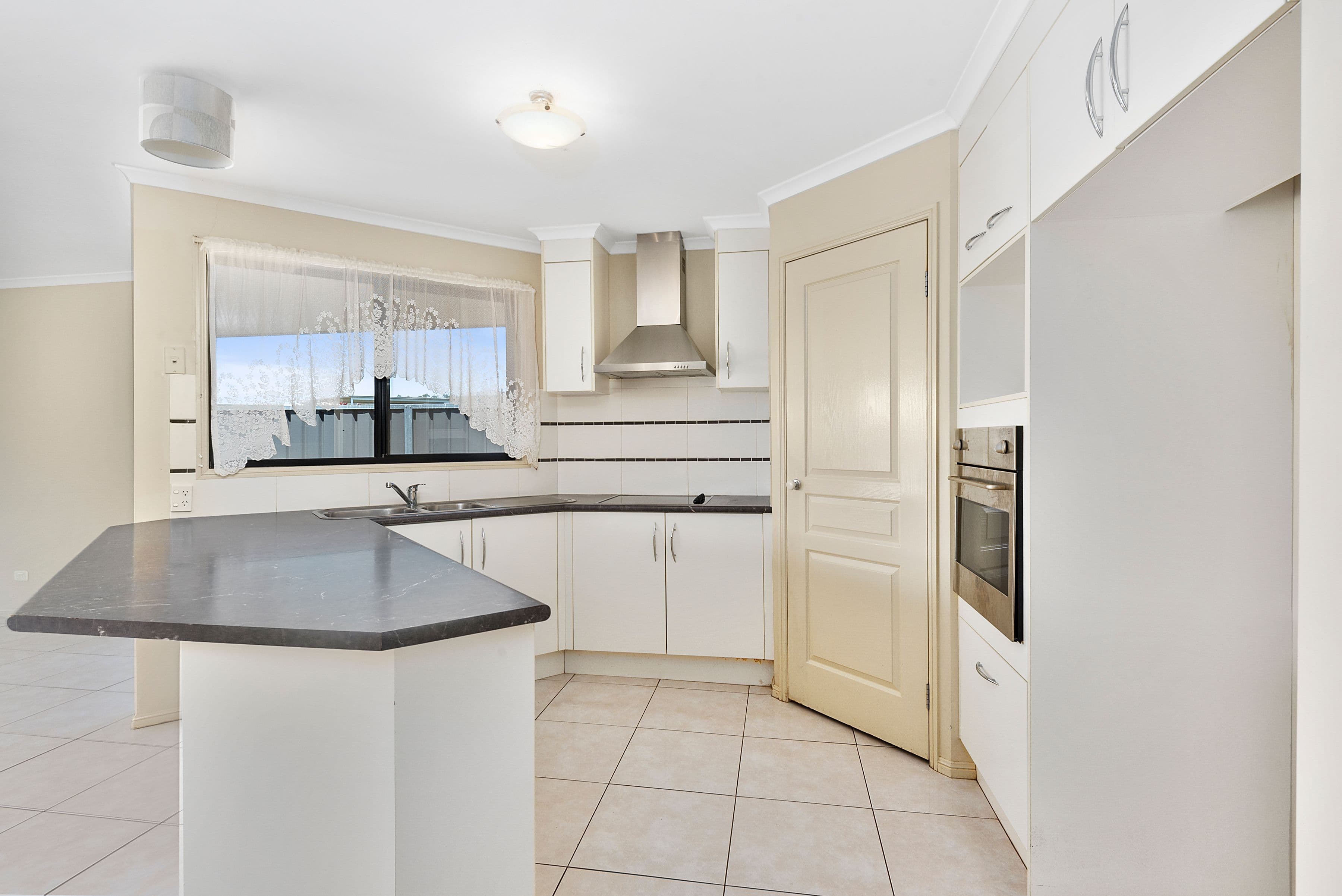 19 Jacquelyn Court, Oakey QLD 4401, Oakey - Thumbnail 2