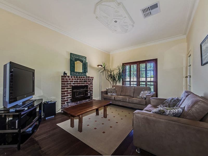 126 Penguin Road, SAFETY BAY WA 6169, Safety Bay - Thumbnail 4