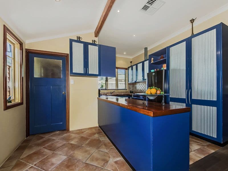 126 Penguin Road, SAFETY BAY WA 6169, Safety Bay - Thumbnail 6