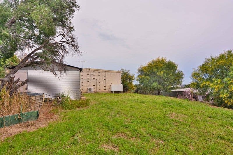 11 Hyland Avenue, Darlington SA 5047, Darlington - Thumbnail 7