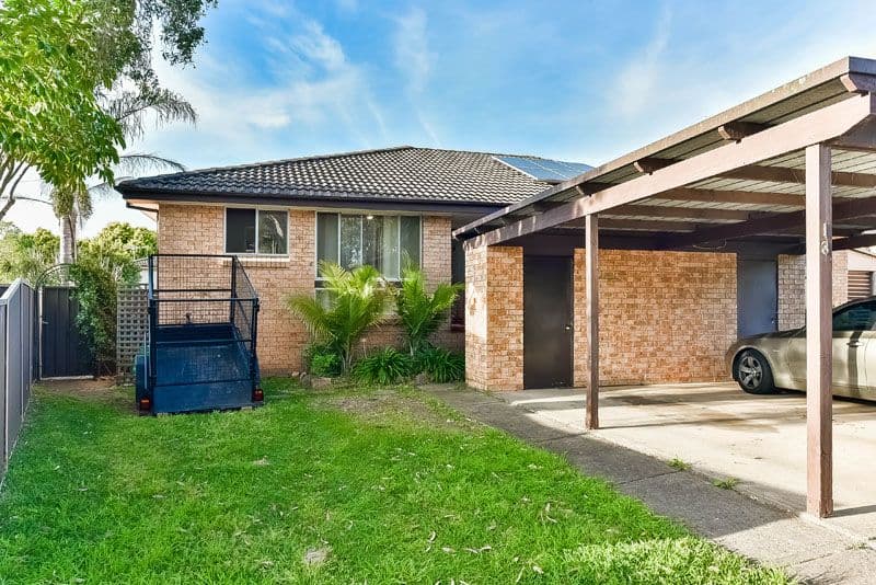 Macquarie Fields NSW 2564, Macquarie Fields - Image 1