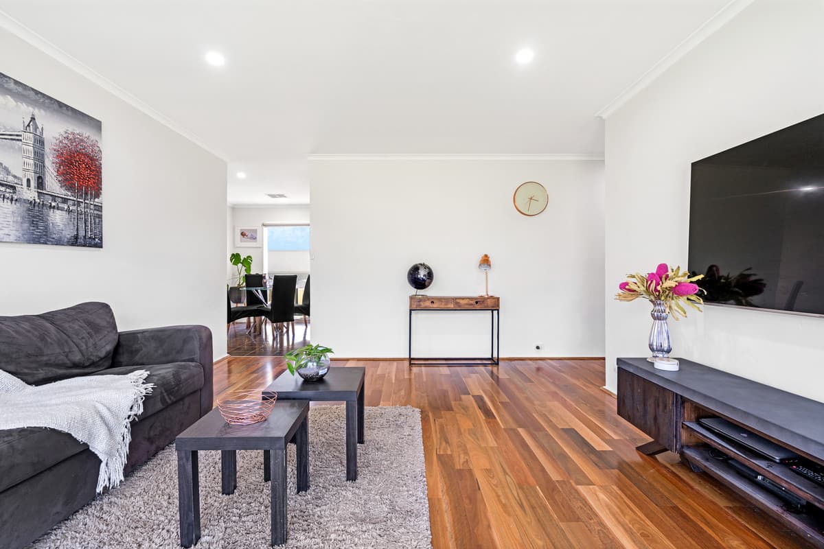 7 Pringle Avenue, Surrey Downs SA 5126, Surrey Downs - Thumbnail 3