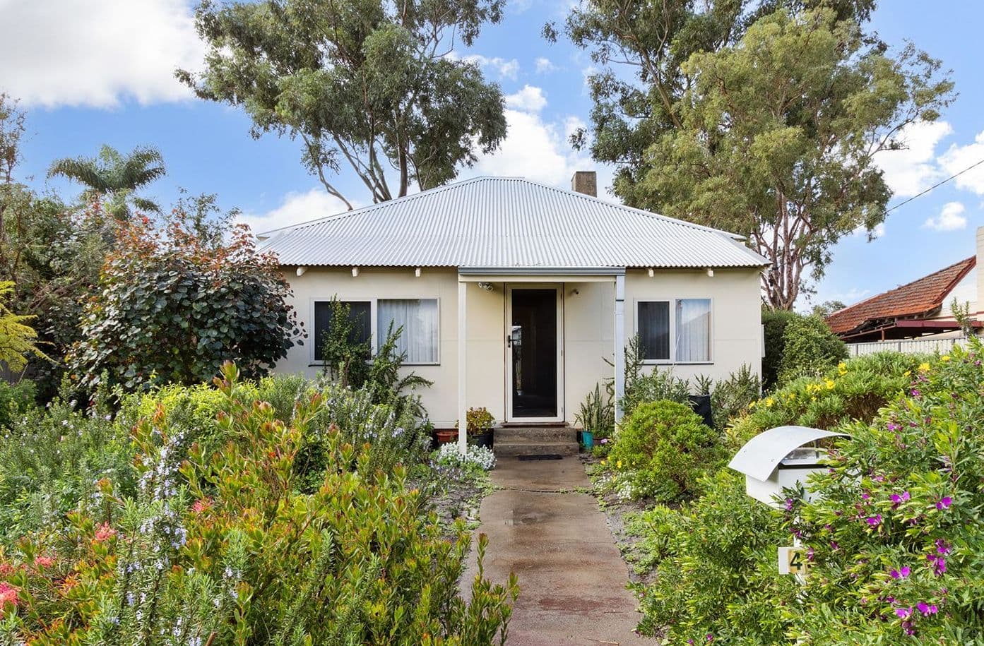 43 Geraldine Street, Bassendean WA 6054, Bassendean - Thumbnail 2