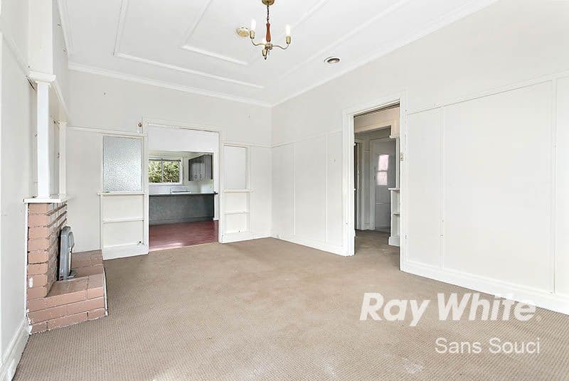 76 Sandringham Street, Sans Souci - Thumbnail 3