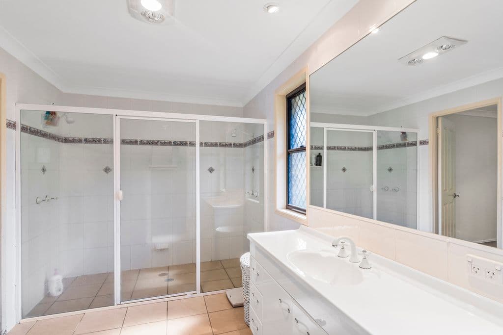 10 Taperell Drive, Tugun QLD 4224, Tugun - Thumbnail 7