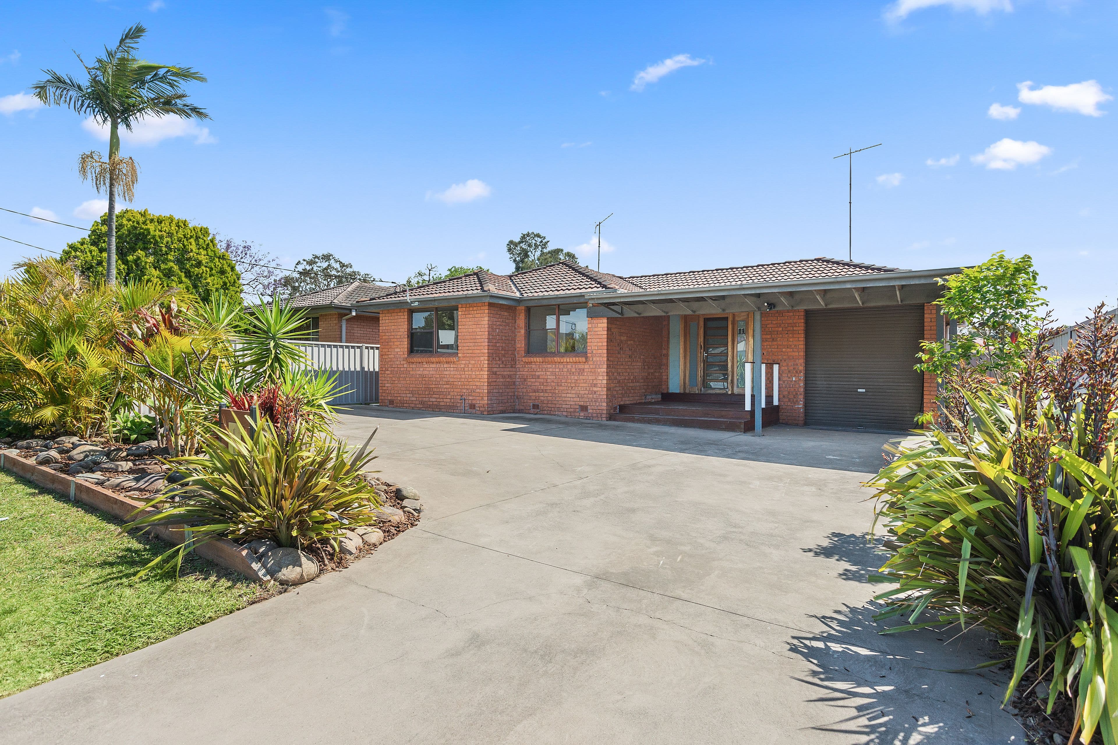 11 Moore Street, Oak Flats NSW 2529, Oak Flats - Image 1