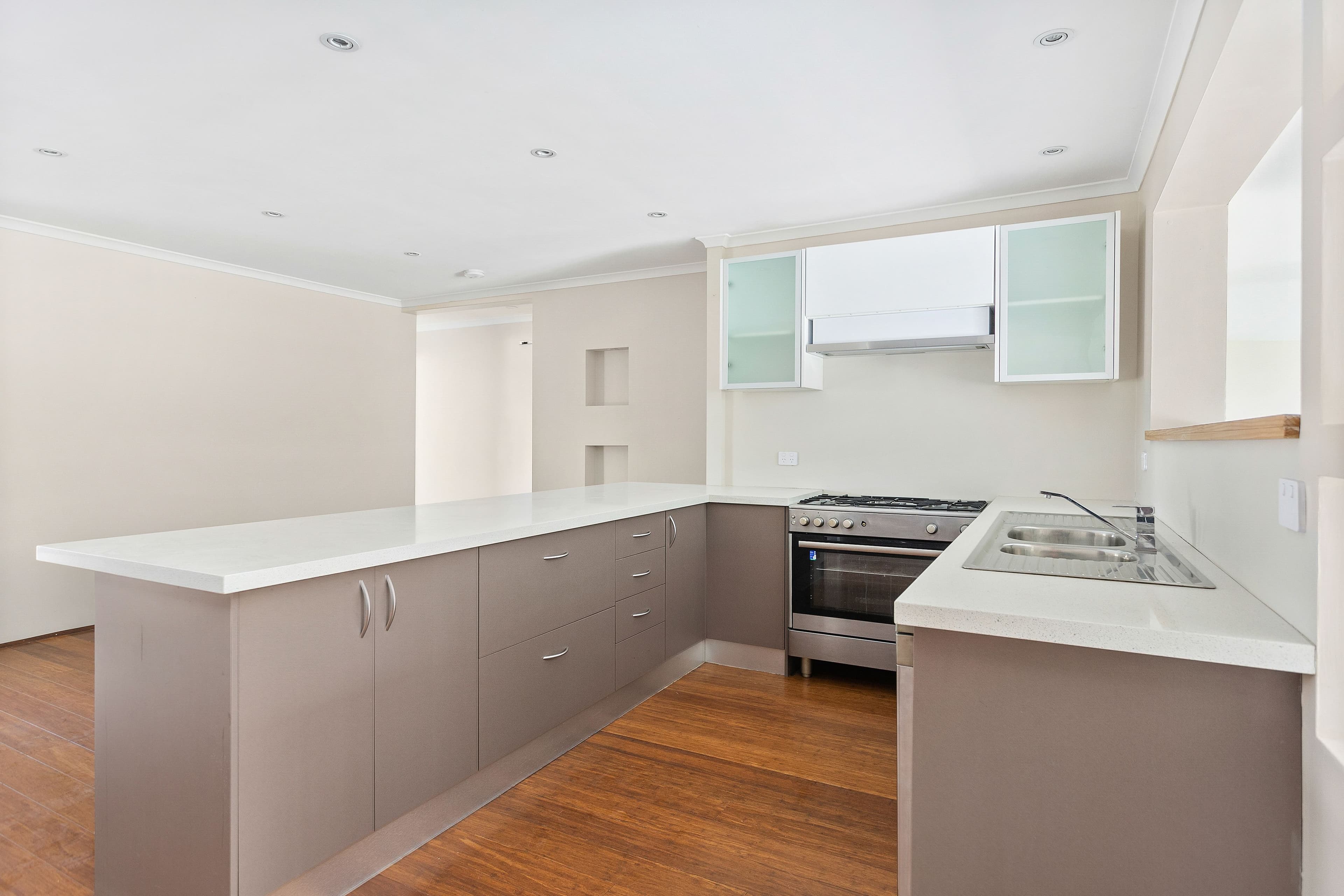 11 Moore Street, Oak Flats NSW 2529, Oak Flats - Thumbnail 2
