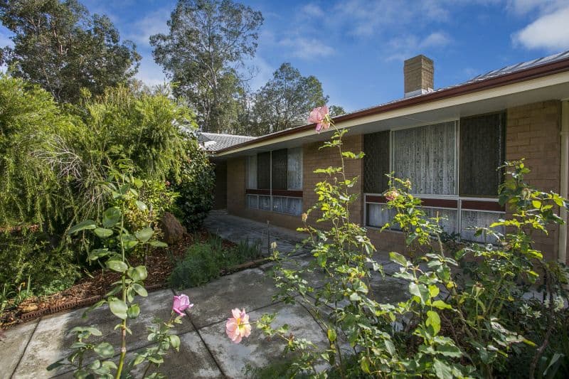 70 Temby Avenue, Kalamunda WA 6076, Kalamunda - Image 1