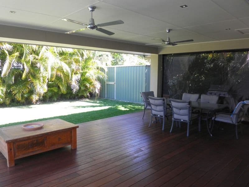 29 Curlew Crescent, BURLEIGH WATERS QLD 4220, Burleigh Waters - Thumbnail 3