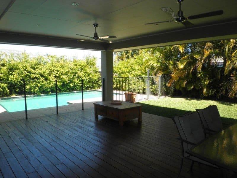 29 Curlew Crescent, BURLEIGH WATERS QLD 4220, Burleigh Waters - Thumbnail 4