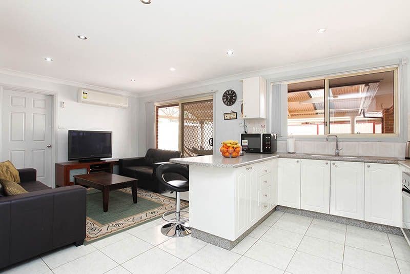6 Coonabarabran Crescent, HOXTON PARK NSW 2171, Hoxton Park - Thumbnail 5