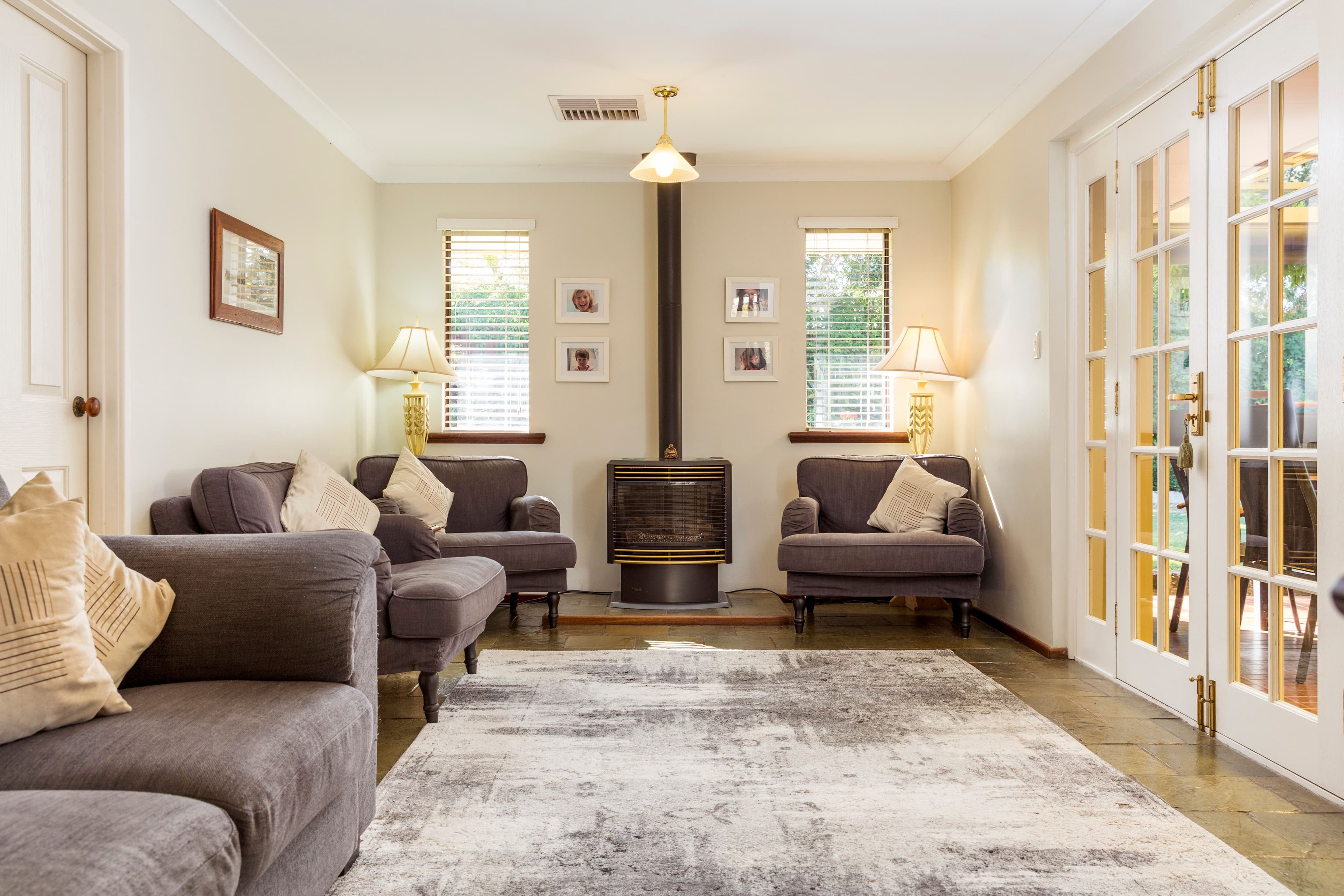 15 Buckingham Crescent, Kardinya WA 6163, Kardinya - Thumbnail 2