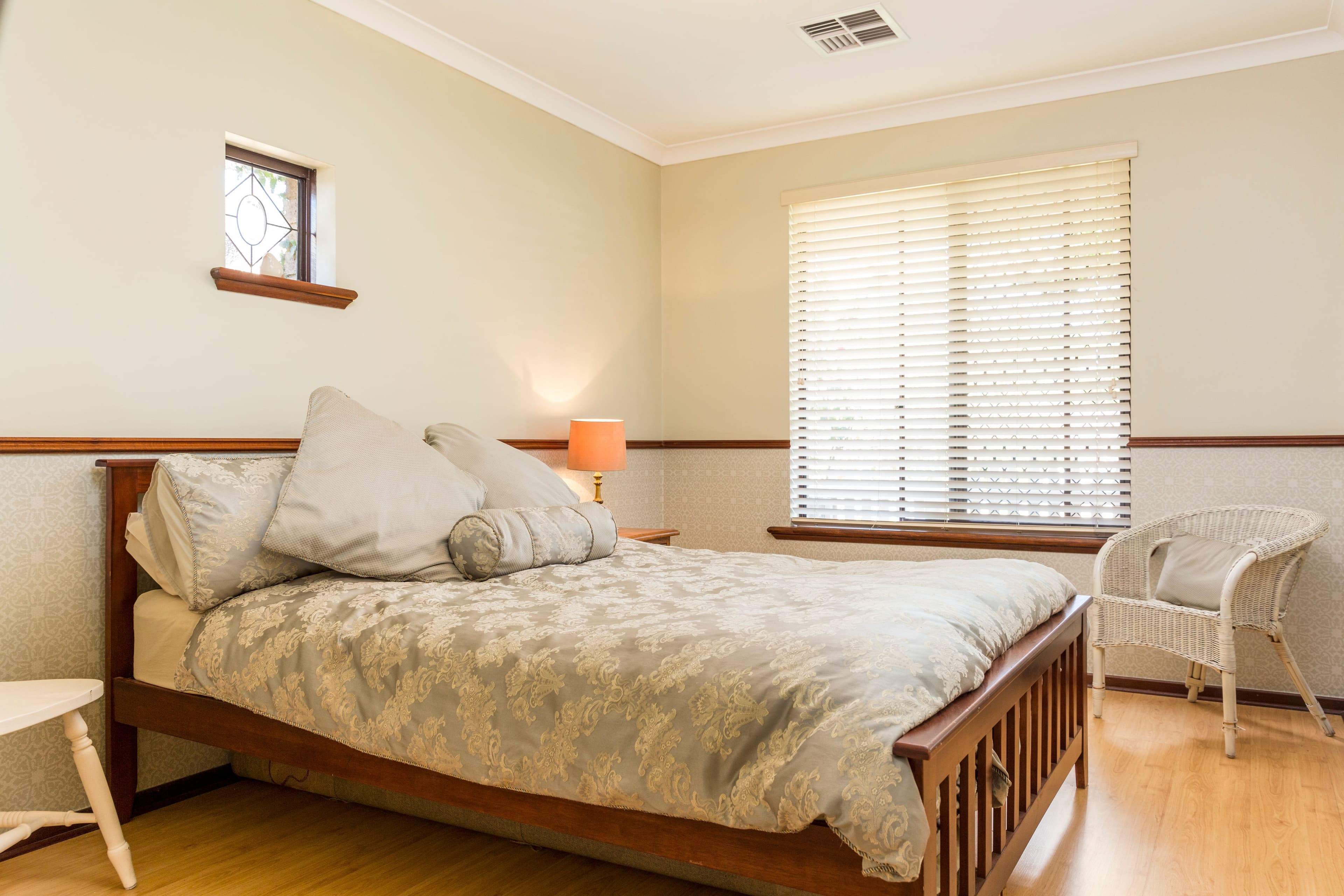 15 Buckingham Crescent, Kardinya WA 6163, Kardinya - Thumbnail 5