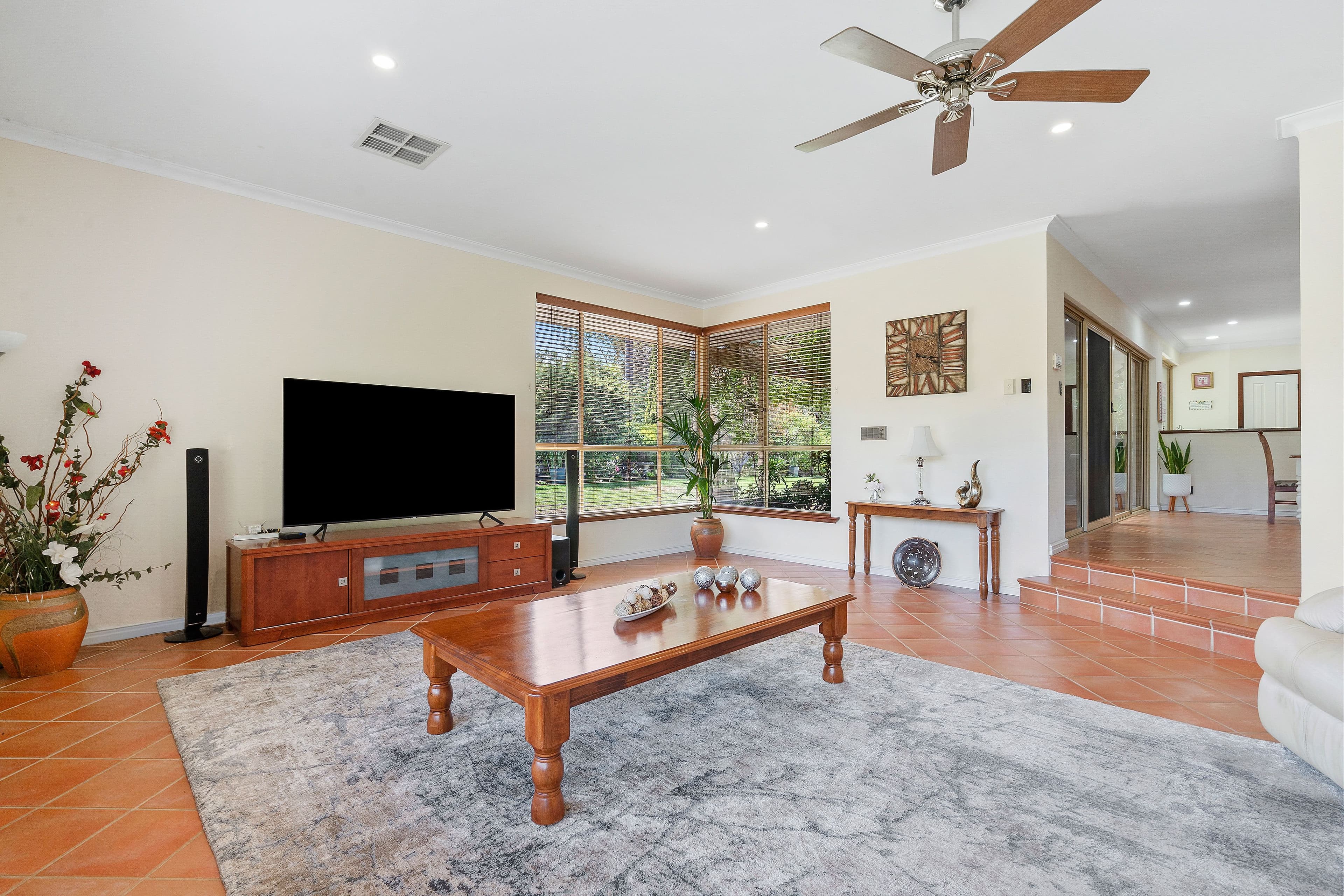 32 Bernborough Place, Wanneroo WA 6065, Wanneroo - Thumbnail 7